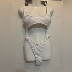 Unbranded Junior Sz L White Monokini NWOT😊